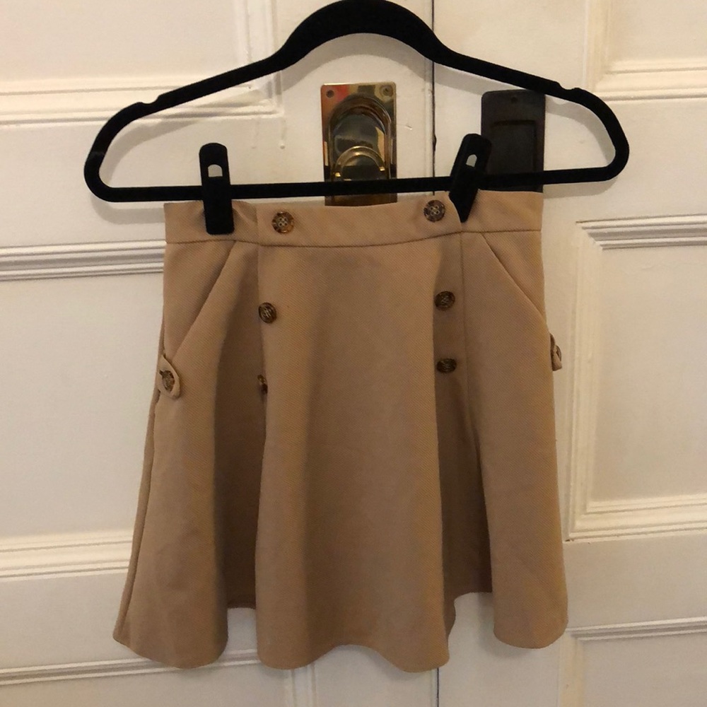 A-line skirt with buttons